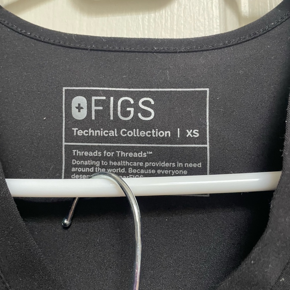 FIGS Scrub Set - Picture 3 of 3